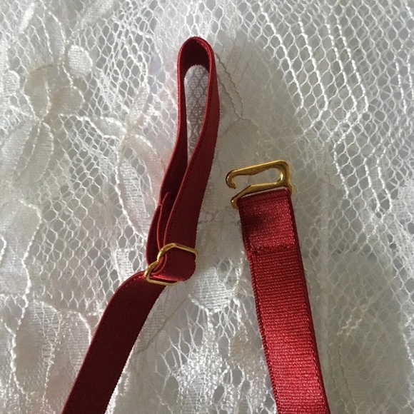 New! Wine Halter Strap Cage Bra - Picture 5 of 6